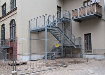 Verzinkte Fluchttreppe in Halle